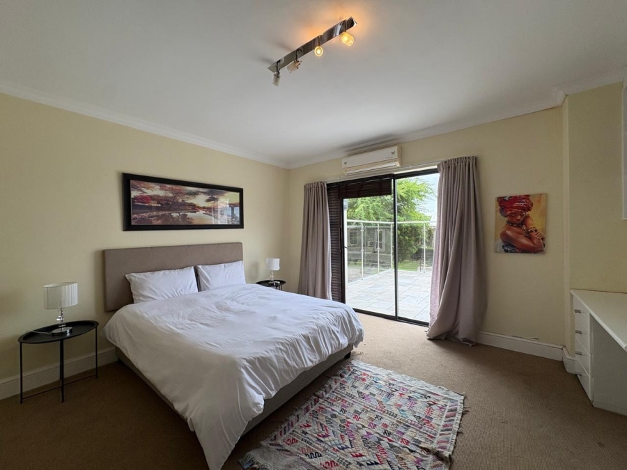 To Let 6 Bedroom Property for Rent in West Beach Western Cape